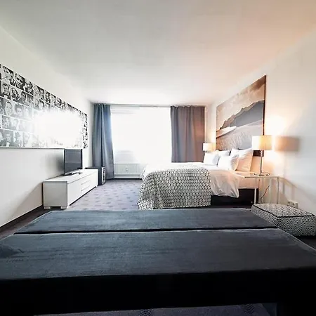 Mice Collection Business- Und Stadthotel An Der Mosel Nahe Swt Arena Und Viking Anleger