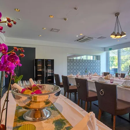 Fourside Plaza Trier, Trademark Collection By Wyndham Hotel 4*
