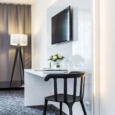 Mice Collection Business- Und Stadthotel An Der Mosel Nahe Swt Arena Und Viking Anleger Trier