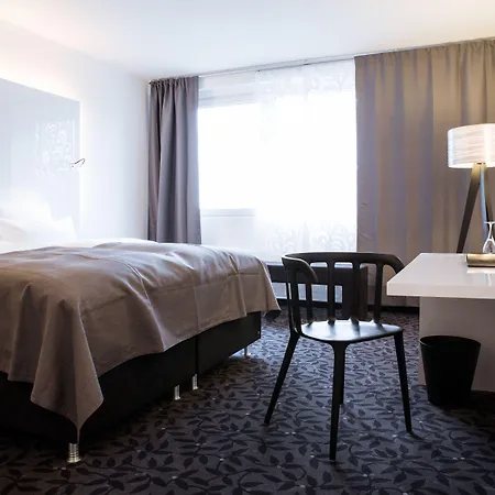 Mice Collection Business- Und Stadthotel An Der Mosel Nahe Swt Arena Und Viking Anleger Hotel 4*