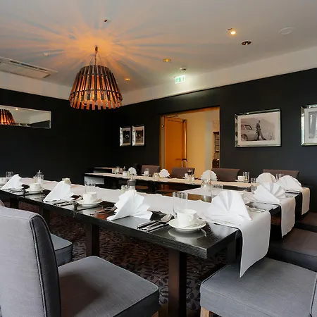 Hotel Mice Collection Business- Und Stadthotel An Der Mosel Nahe Swt Arena Und Viking Anleger