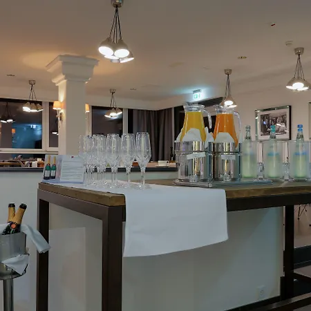 Hotel Mice Collection Business- Und Stadthotel An Der Mosel Nahe Swt Arena Und Viking Anleger 4*
