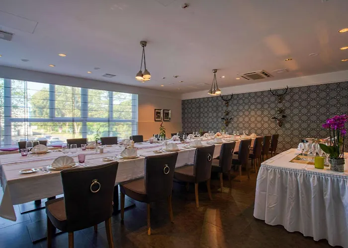 Fourside Plaza Trier, Trademark Collection By Wyndham מלון