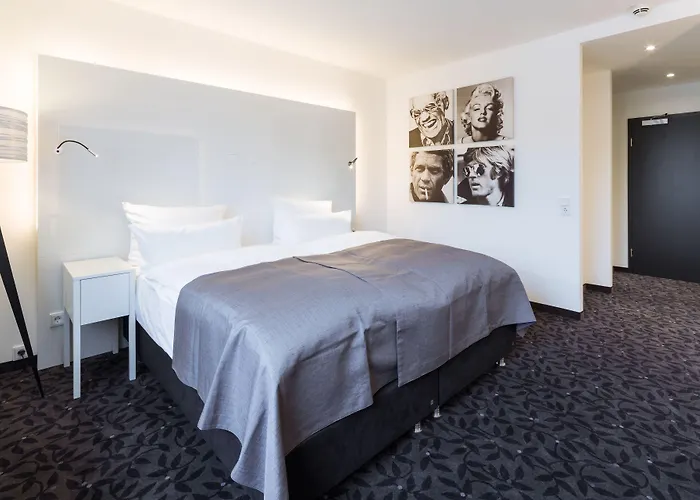 Fourside Plaza Trier, Trademark Collection By Wyndham מלון