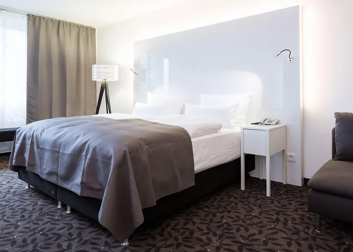 Fourside Plaza Trier, Trademark Collection By Wyndham Trier