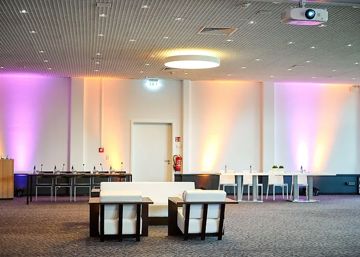 Fourside Plaza Trier, Trademark Collection By Wyndham מלון 4*